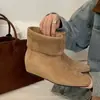 Primeiro encontro com o look despojado estilo coreano: botas de tornozelo pontudas retrô, elegantes e que afinam a silhueta, com salto oculto, apresentando um design versátil que pode ser usado com ou sem o forro interno