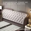 Cama matrimonial de cuero de lujo con diseño de cabecero suave, adecuada para dormitorio principal, cama de bodas, ribete metálico, simple y elegante para uso doméstico