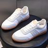 Sapatos Femininos de Couro Genuíno 2026 Novos Tênis de Treino Alemães Sapatos Casuais Planos Femininos Tênis com Solado Plano Sapatos Brancos Femininos