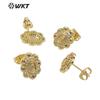 ME096 Lindos Aretes Pequeños con Forma de Flor de Circonita Colorida Microincrustada de Personalidad Necesarios para Niñas para Trabajar y Trasladarse