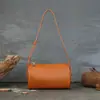 Bolsa Transversal para Mulheres, Versátil e de Alto Padrão, Bolsa Cilíndrica Acolchoada, Bolsa de Mão de Couro Bovino de Primeira Camada, Bolsa de Ombro, Bolsa Transfronteiriça