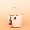Colgante de Bolsa de Flor de Fruta Paula Transfronteriza Tulipán Llavero de Coche Colgante Lindo Logo Imprimible Venta al por Mayor