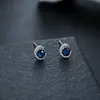 Brincos Cluster de Diamante Cheio de Novo Estilo Transfronteiriços para Homens, Modernos e Versáteis, Brincos de Flor de Íris em Forma de Cruz de Alto Padrão para Mulheres