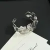 Colar Série Floral Francesa Flor de Íris, Pingente Versátil Minimalista de Nicho Vintage, Corrente de Clavícula Elegante Exquisita de Luxo Leve
