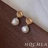 Aretes de Perla de Agua Dulce Barroca Aguja de Plata, Aretes de Botón Mate, Diseño de Nicho, Aretes de Moda y Sencillos, Lujo Ligero y Sensación de Alta Gama