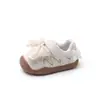 Sapatos Infantis para Meninas Primavera e Outono Novo Estilo Sapatos Casuais com Laço para Meninas Sola Macia Antiderrapante Moda Sapatos de Princesa