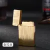 2019 Encendedor metálico inflable Langsheng tapa abierta deslizamiento lateral llama recta azul grabado láser venta al por mayor de fábrica