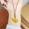 Tienda de Oro Mismo Estilo Colgante de Collar con Cuerda Tejida y Diamante Cepillado en Forma de Calabaza Diseño de Nicho Marca de Moda Retro Regalo Sólido para Novia
