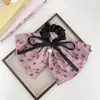 Diadema de Scrunchie de Lujo con Estampado de Rosas de Moda, Versátil Lazo para el Cabello, Accesorio para Cola de Caballo