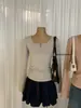 Liquidación, Sin Devoluciones ni Cambios. Camiseta Básica de Canalé Versátil Ajustada de Cuello Redondo y Manga Larga Estilo Chica Picante W8315