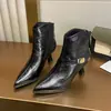 Botas de Moda Estilo Coreano Tacones Altos para Mujer Invierno 2026 Nuevas Botas Versátiles Adelgazantes con Felpa Adentro Punta Fina Tacón de Aguja Piel Suave Botines