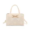 Bolso Transfronterizo para Mujer 2026 Bordado Cuadrícula de Diamantes Bolso Cuadrado Pequeño de Moda Estilo Horizontal Nuevo Sensación de Alta Gama Bolso de Hombro Cruzado Bolso de Hombro Único de Mano