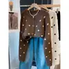 Cardigã de tricô com bolinhas, estilo coreano, de caimento solto, macio e confortável, uma peça de outer wear da moda para mulheres, nova coleção primavera/outono 2026