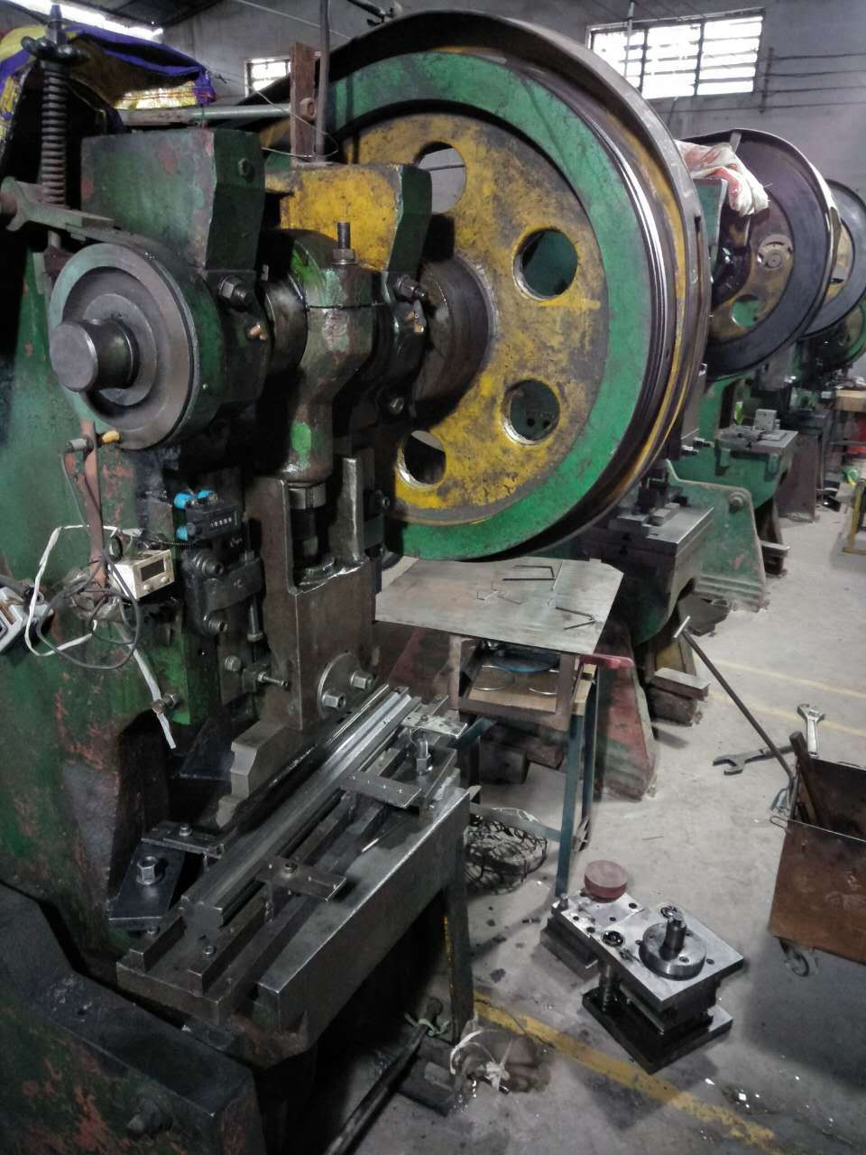 冲床2