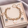 Europa y Estados Unidos pulsera de explosiones transfronterizas no se decolora verano mujer trébol de cuatro hojas Joker pulsera pulsera de sentido superior fabricantes al por mayor