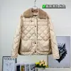 Casaco de inverno Mengkou com capuz de pele sintética removível e cinto, apresentando um design acolchoado em losangos, enchimento de 90% de plumas de pato branco e bolsos grandes