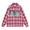 Camisa a cuadros retro americana SAVAGEBASE modelo nuevo otoño 2026 con diseño de bordado de letras y cuello de solapa