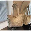Bolso Transfronterizo Estilo Coreano de Gran Capacidad para Mujer 2025 Nuevo Moda Otoño e Invierno Textura Retro Bolso de Hombro Casual para Viajar