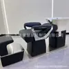Cama Semi-Reclinável para Barbearia com Apoio de Pés Elevado, Almofada de Pé para Cama de Lavagem com Água, Apoio de Pés em Aço Inoxidável e Fibra de Vidro, Cama Semi-Reclinável Dourada e Prateada