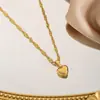 Collar de Acero Inoxidable Metálico Cruzado Amor Europeo y Americano Moda Femenina Lujo Ligero Gama Alta Joker Corazón Joyería al por Mayor