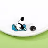 Fábrica de Origen Broche Atleta Panda Panda Jugando Baloncesto Fútbol Bádminton Tenis de Mesa Insignia Deportiva de Aleación