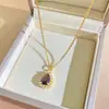 Nuevo producto transfronterizo: Collar de acero de titanio con cadena para la clavícula para mujer, serie de piedras de la suerte de circonita morada con diamantes completos, exquisito y versátil con un toque de lujo ligero