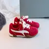 Zapatillas de Entrenamiento Alemanas Estilo Retro para Niñas Primavera/Verano 2026 Nueva Moda Infantil Versátiles Casuales Deportivas Suela Suave Zapatos Forrest Gump