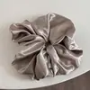 Goma para el pelo grande de satén brillante color crema para mujer, Lazo para el pelo de alta gama, Accesorio para el pelo elegante de color liso