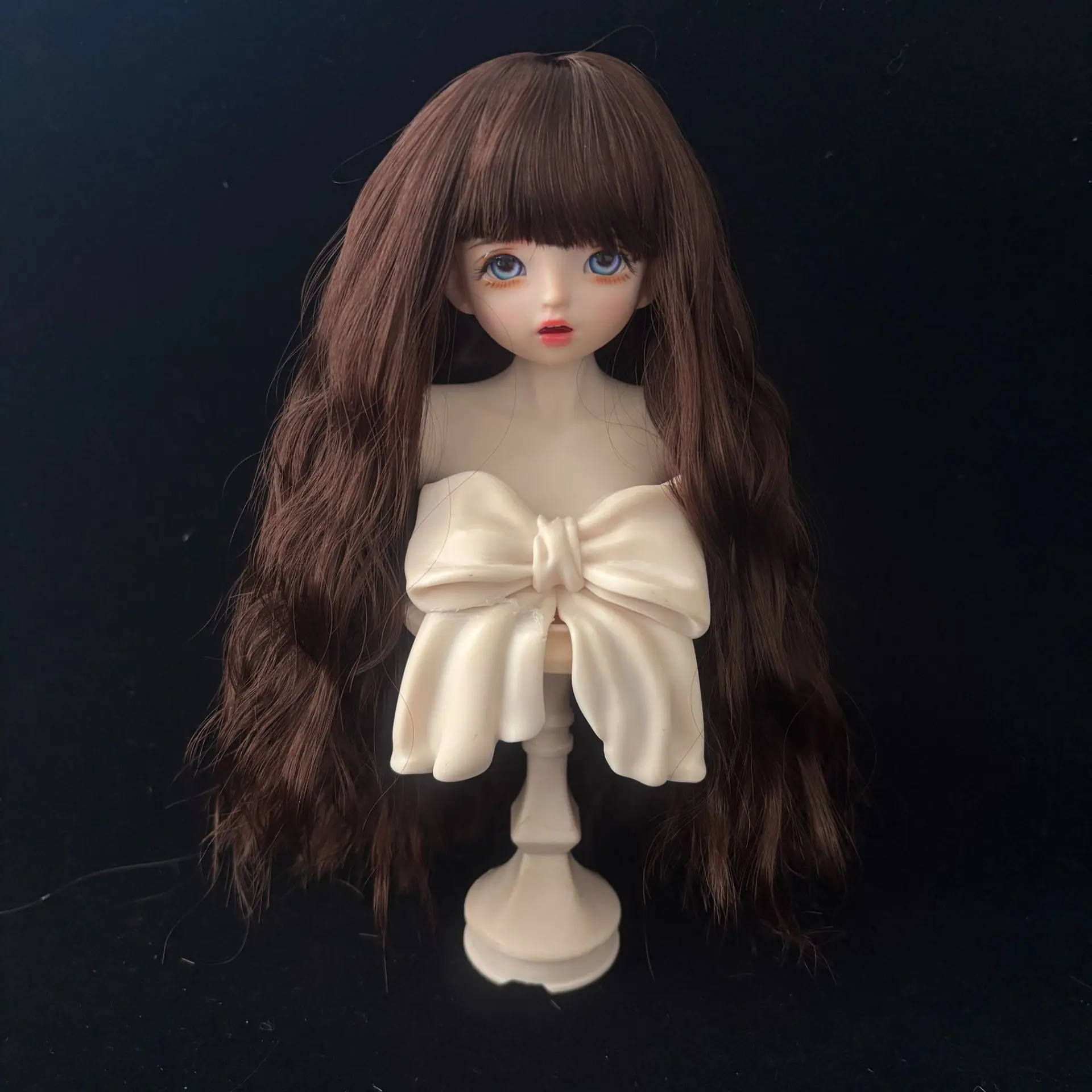 深棕色