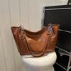 Bolsa Feminina Retro de Grande Capacidade para a Primavera de 2023 Nova Chegada Bolsa Feminina Casual Moda Ombro Único Simples Portátil Bolsa Tote Casual
