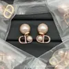 Nuevos Pendientes de Nariz de Cerdo Cd de Alta Gama de la Colección Dior/Dior Finamente Elaborados para Mujer con Inscripción del Logo Venta al por Mayor