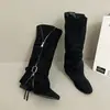 Botas de tacón grueso para mujer, nuevo estilo 2026, hasta la rodilla, otoño/invierno, gamuza, cierre lateral, decoración de flecos, botas de caña alta, estilo retro