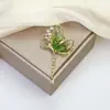Broche Transfronterizo Nuevo de Alta Gama Lazo Insecto Flor Femenino Anti-Exposición Fijo Ropa Versátil Corsage