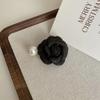 Otoño e invierno 2023 Nuevo clip de pico de pato Camelia Clip lateral Perla Brillante dulce estilo Chanel clip para flequillo horquilla accesorios para el cabello