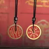 Moneda de plata de Xizang para el fantasma de la montaña con colgante de cinabrio y arena de oro negro, collar con colgante de moneda de latón para el fantasma de la montaña, accesorio de llavero para bolsa