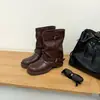 Botas de cano médio plissadas com fivela retrô para mulheres, outono, bico redondo, salto grosso, couro macio, emagrecedoras, botas de cavaleiro, botins versáteis