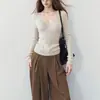 Suéter de punto básico de manga larga con cuello en V relajado para mujer, estilo otoño e invierno, simple y elegante, corte ajustado y favorecedor, adecuado para ir al trabajo