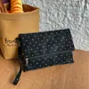 Bolso de lunares para mujer, nueva colección de otoño 2026, súper moderno, exquisito, versátil bolso pequeño cuadrado estilo sobre, adecuado para ir al trabajo y eventos nocturnos