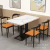 Conjunto de Mesa e Cadeiras para Restaurante de Fast Food para Uso Comercial, Adequado para Lojas de Hot Pot Picante e Macarrão, Restaurantes, Chá de Leite, Sobremesas, Lanches e Espetinhos Fritos, com Mesas e Cadeiras Espessadas