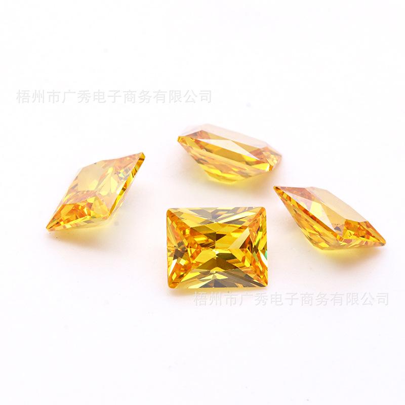 长方金黄锆石