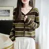 Estilo perezoso bloque de color raya cuello en V tejido cárdigan falso mujer textura retro suéter suelto casual corto prenda exterior