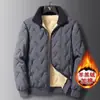 Casaco de inverno transfronteiriço para homens, forrado com fleece, à prova de vento, jaqueta de algodão espessada, corte solto, tamanho grande, gola alta, casaco de algodão quente para homens
