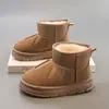 Botas de Nieve de Moda para Niños 2025 Estilo Popular de Invierno Botines Cortos de Felpa Engrosados Suela Suave Zapatos de Algodón Cálidos para Niños