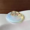 Anillo con Decoración de Diamantes en Fila Mariposa Trébol Esmalte para Mujer Diseño de Nicho Ins Celebridad Cibernética Avanzada Anillo Explosivo de Diamantes Rotos