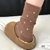 Meias Estampadas Florais Femininas Outono Inverno Novas Algodão Absorventes de Suor Respiráveis Meias de Cano Médio ins Tendência Simples Versátil Elásticas Meias Franzidas