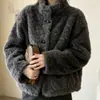 Abrigo retro de piel sintética con cuello alto para mujer, nuevo estilo invierno 2026, corto, corte holgado, adelgazante y cálido, hecho de piel sintética