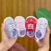 Novedad de Primavera y Otoño Moda Bordada Zapatos de Lona para Bebé Niña Suela Suave Zapatos para Bebé Niña y Niños Pequeños de 0 a 1 Año Venta al por Mayor Transfronteriza
