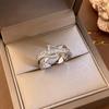 Anel de amor de zircônia galvanizada em ouro real, moda leve, luxo, alto sentido, anel de dedo, design de nicho, joias, atacado