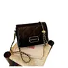Bolsa Feminina Moderna Leve Luxo Toque de Alto Padrão Pequena Quadrada Bolsa Transversal Feminina Pequena Bolsa Feminina Estilo Coreano Nicho Bolsa com Corrente de Malha de Diamante