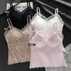 Top Camisola Minimalista de Personalidad Estilo Francés con Escote en V y Encaje Parcheado Ajustado, Ropa Exterior Vintage Hot Girl con Hermoso Diseño en la Espalda